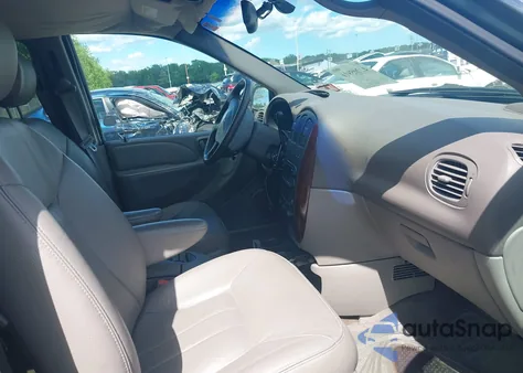 2003 Chrysler Town & Country Lxi из США, поврежденный, VIN 2C4GP54L03R121259